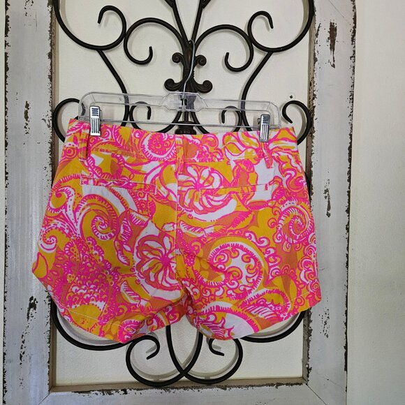 Lilly Pulitzer Woman`s Callahan Shorts pink and yellow size 4 - Picture 2 of 6